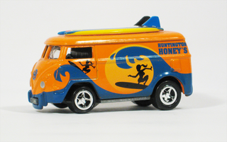 Illustration for article titled Johnny Lightning Trade Items Photo Dump